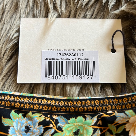 NWOT Spell And The Gypsy Collective Cheeky Bikini Bottom - Cloud Dancer - Sz S - Picture 11 of 11